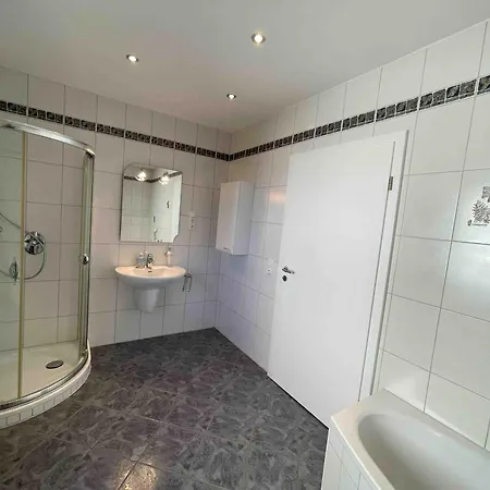 Apartman Sad241 Grosse Monteurwohnung Uebergangswohnung Schwandorf in Bayern