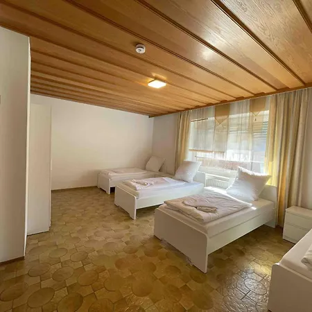 Sad241 Grosse Monteurwohnung Uebergangswohnung