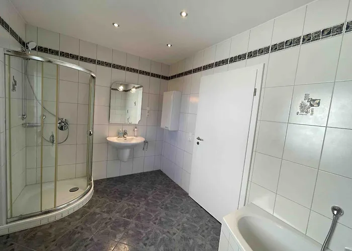 Apartman Sad241 Grosse Monteurwohnung Uebergangswohnung Schwandorf in Bayern